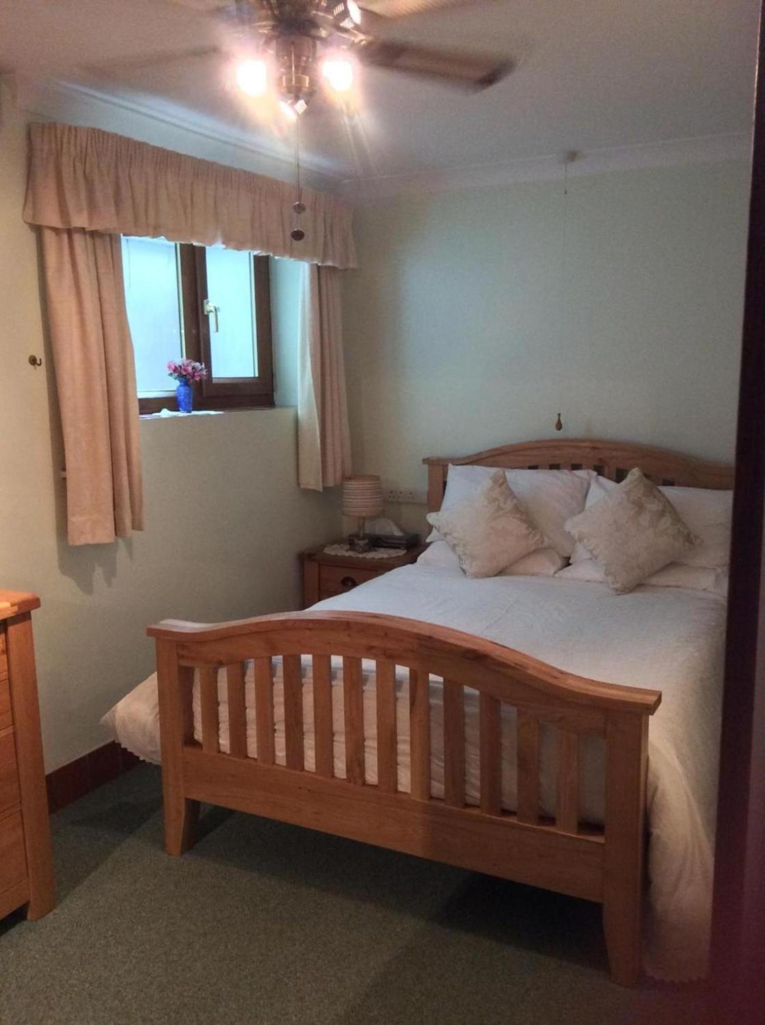 Room In Guest Room - Orchard Manor, Fore Street, Probus, Cornwall Труро Екстер'єр фото
